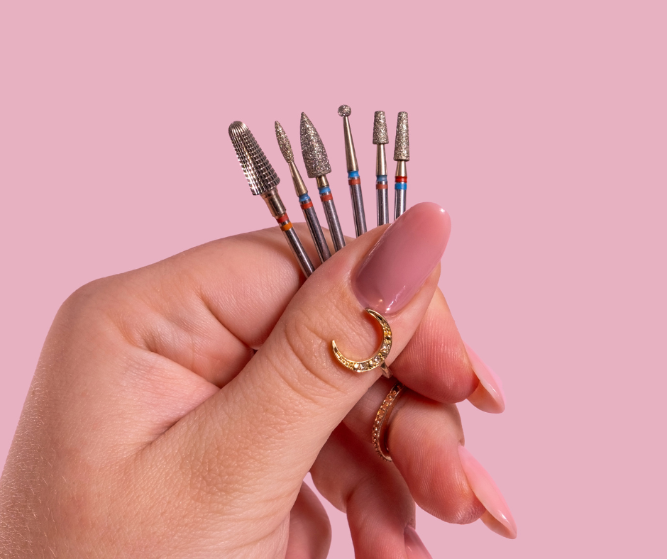 Manicure kombinowany, na czym polega i dla kogo będzie odpowiedni?