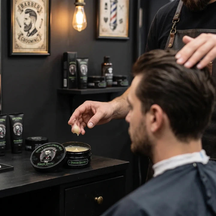 Joker Barber Deluxe Pomade bardzo mocna wodna pomada do włosów z połyskiem 150 ml