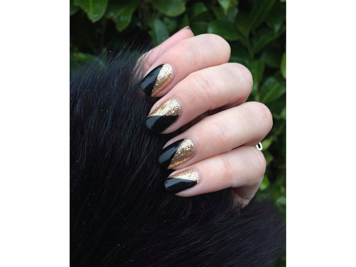 CND Shellac Black Pool 0.42 oz 12,5 Ml