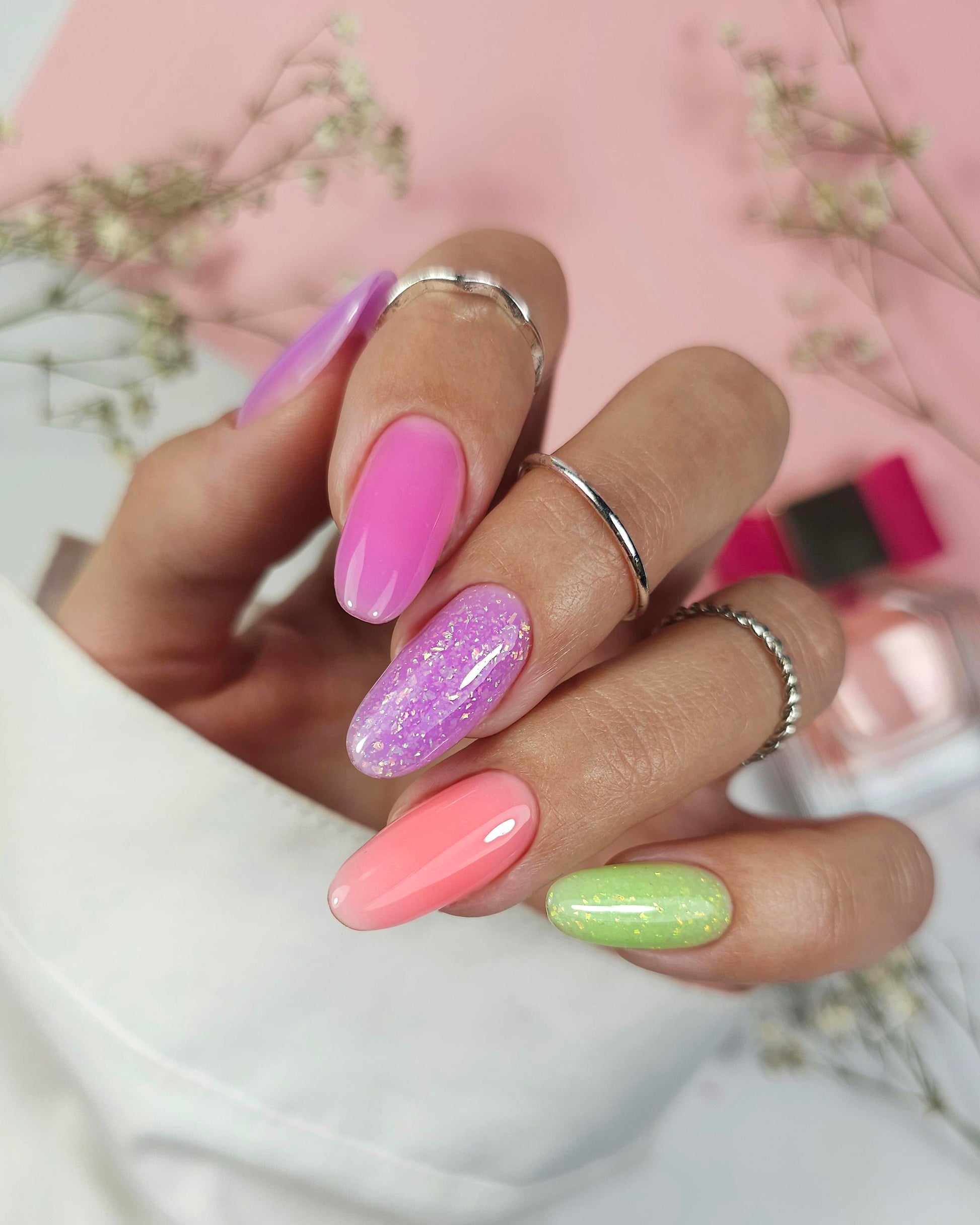 Claresa Żel W Butelce Z Pędzelkiem Brush Easy Gel Glitter Pistachio 5g