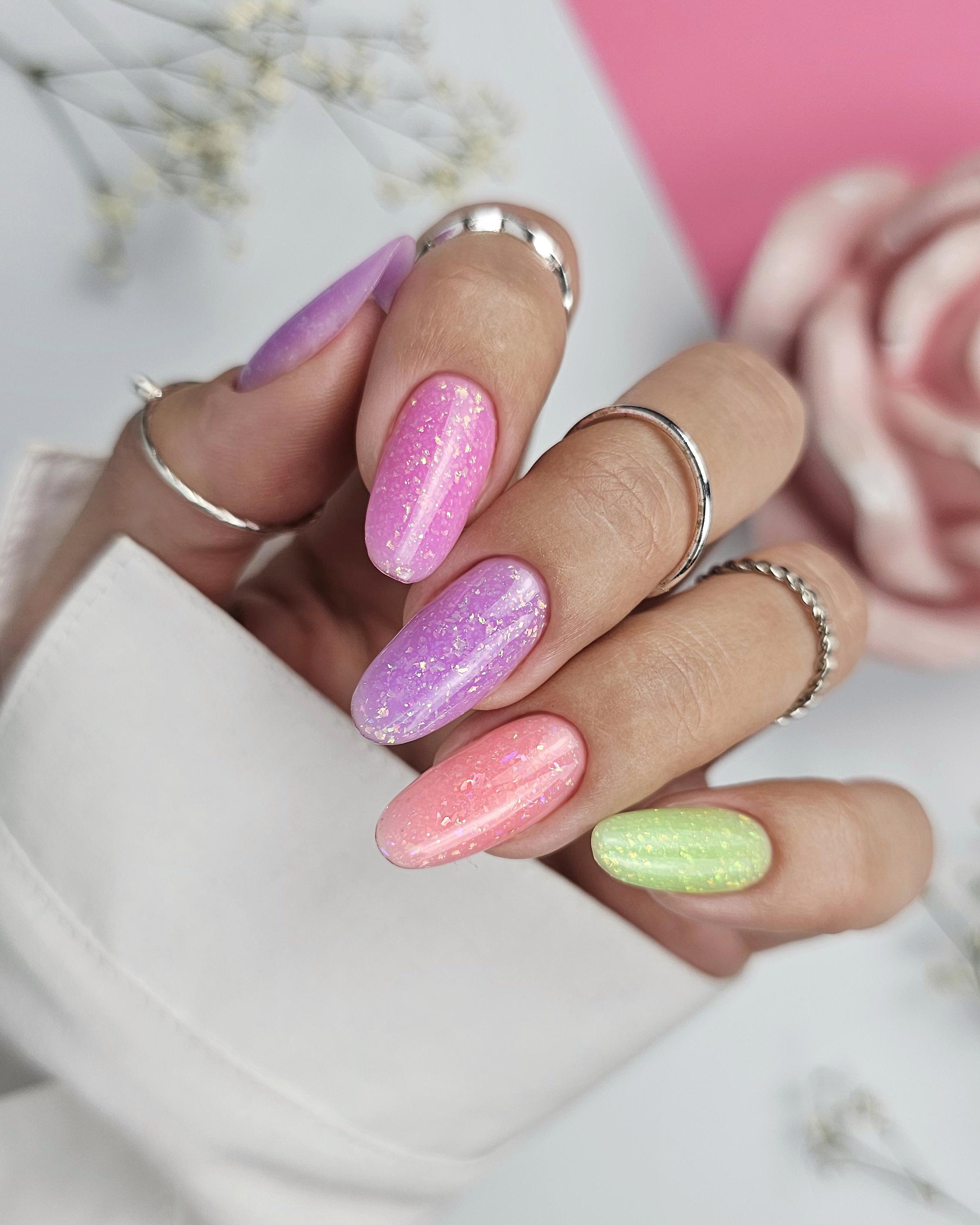 Claresa Żel W Butelce Z Pędzelkiem Brush Easy Gel Glitter Pistachio 5g