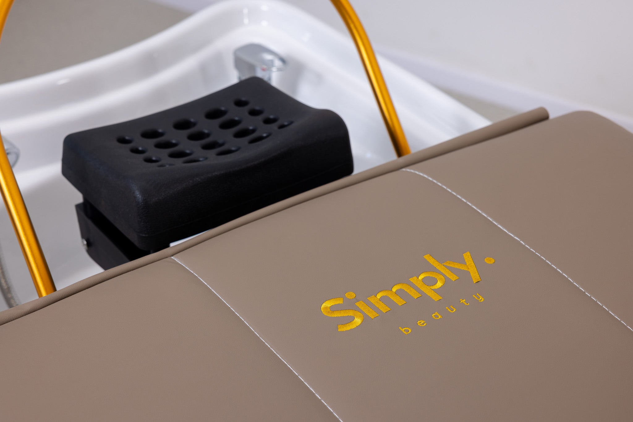 Simply Beauty Simply Head Spa Wanna Spa SIMPLY Head Z Misą Ceramiczną, Podstawą Chromowaną W Kolorze Czarnym, Brązowa