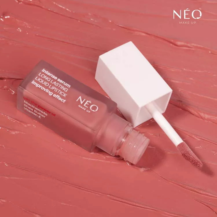 Neo Make Up Długotrwała Pomadka Do Ust W Płynie: 02 Enduring Chic
