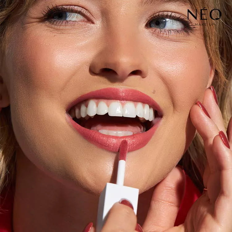 Neo Make Up Długotrwała Pomadka Do Ust W Płynie: 02 Enduring Chic