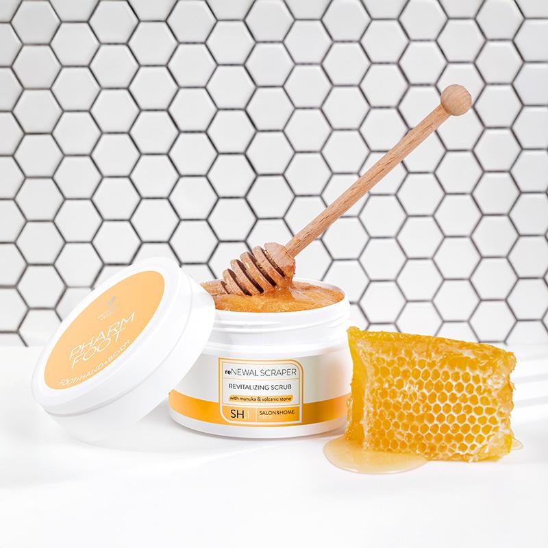 Pharm Foot reNewal Scraper Rewitalizujący Peeling Z Ekstraktem Z Miodu Manuka I Kamieniem Wulkanicznym 200g