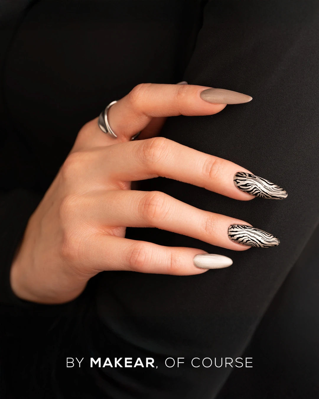 Makear Żel Do Zdobień Scratch Gel Black SG01 5 ml