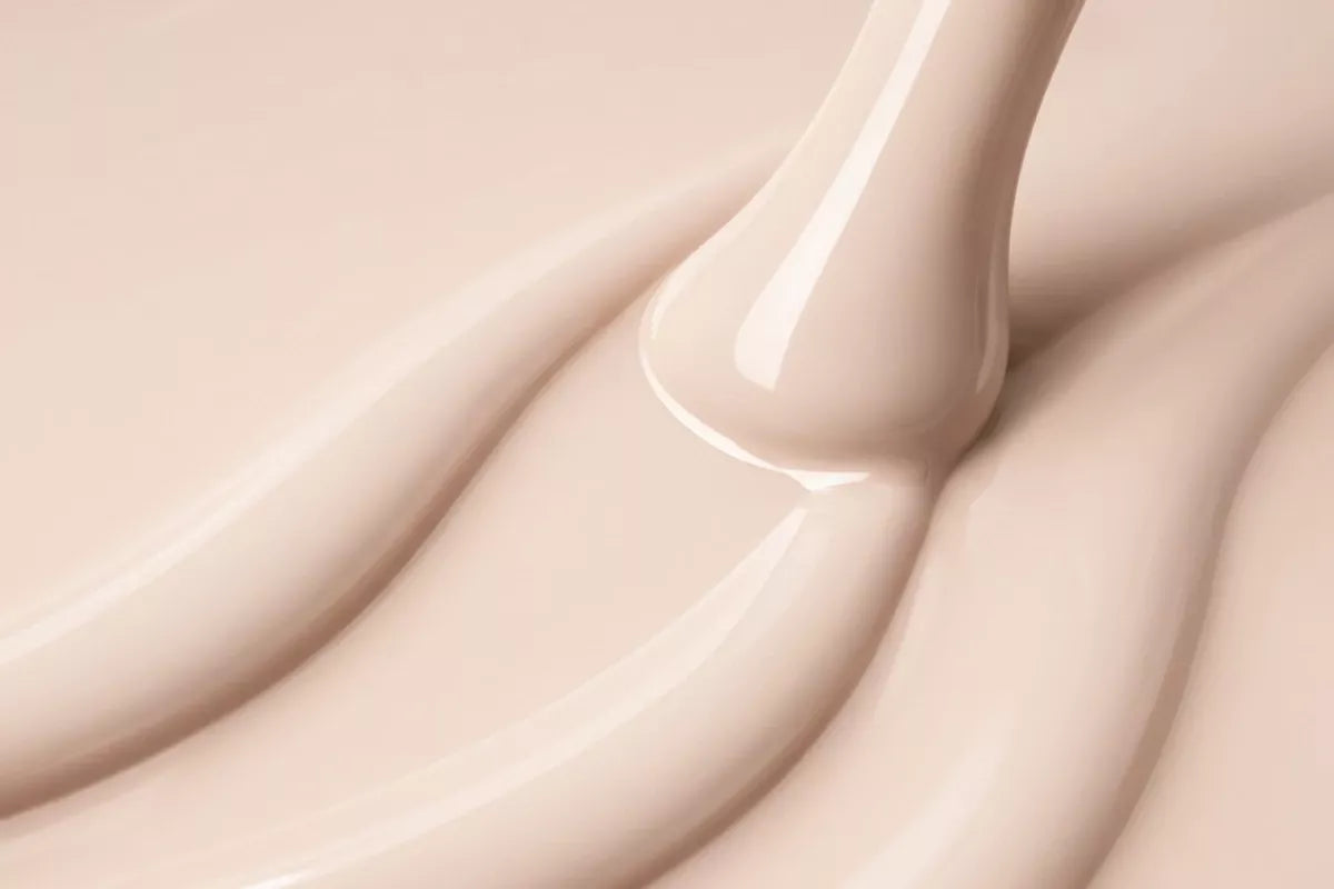 Victoria Vynn Lakier Hybrydowy 445 Flat White 8 ml