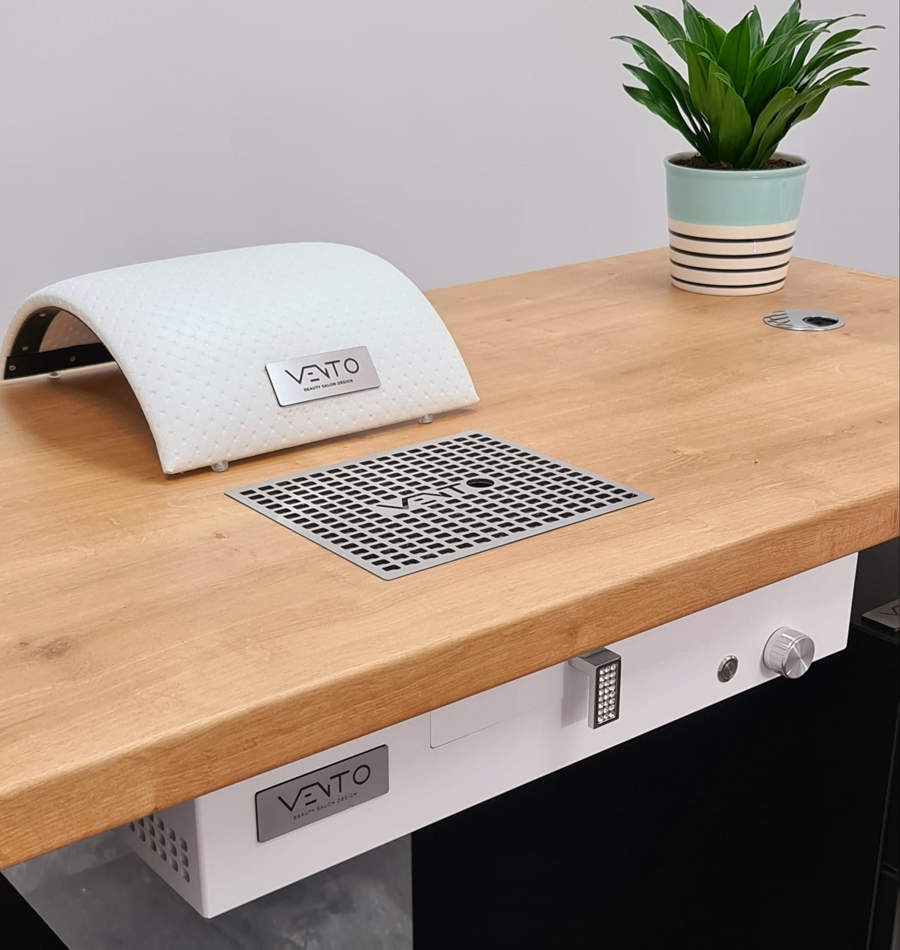 Vento Beauty Podpórka Pod Dłonie Do Manicure Biała