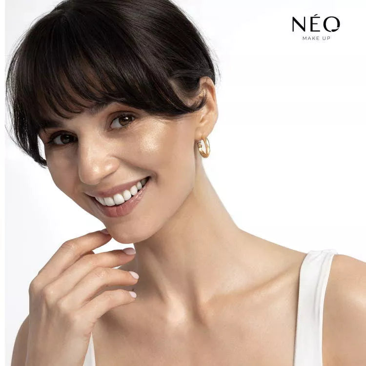 Neo Make Up Rozświetlający Puder Sypki: Transparent