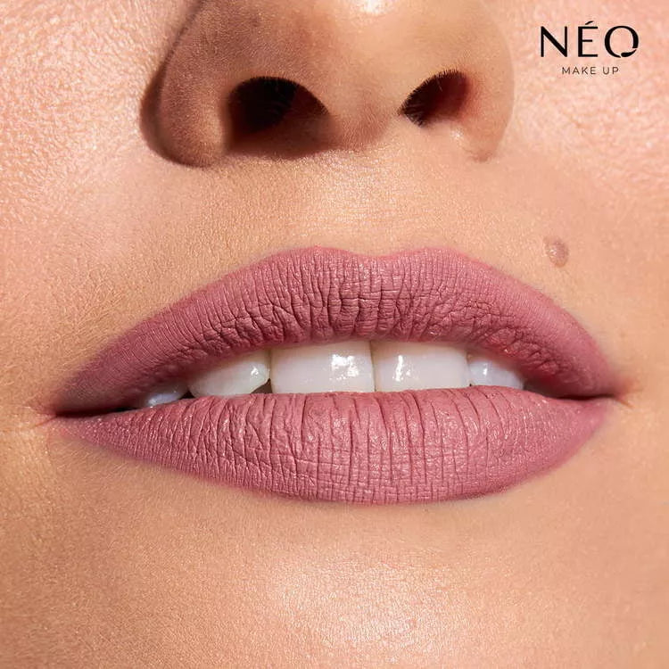 Neo Make Up Długotrwała Pomadka Do Ust W Płynie: 03 Everlasting Affection