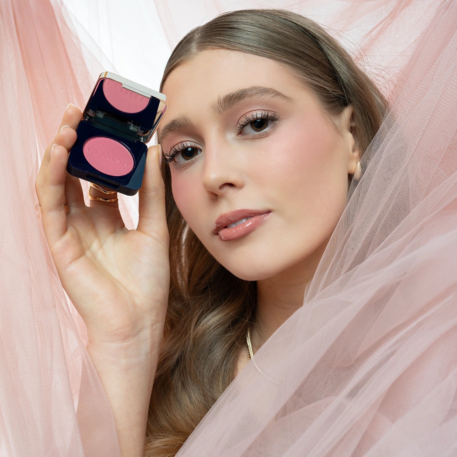 Claresa Care All Day Silky Pinch Powder Blush Pudrowy Róż Do Policzków 01 Hibiscus, 2g