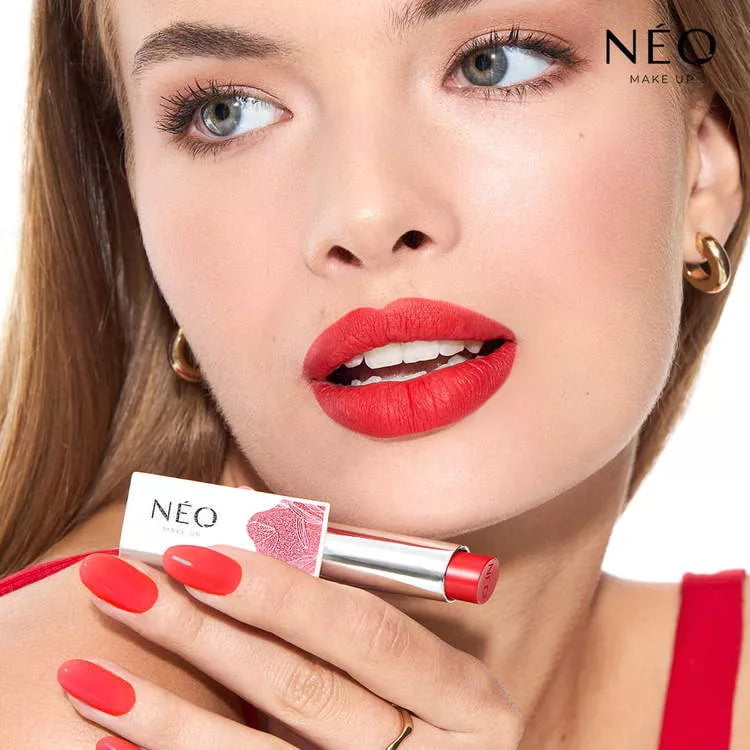 Neo Make Up Długotrwała Pomadka Do Ust W Sztyfcie: 01 Red Carpet Lips