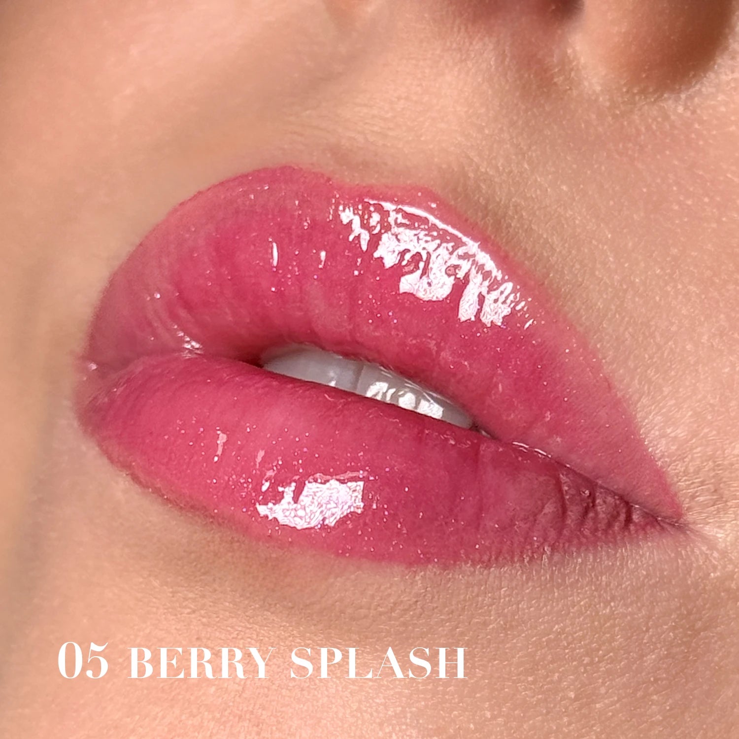Claresa Glass Of Water Lip Gloss Błyszczyk Do Ust Z Efektem Tafli 05 Berry Splash, 2g
