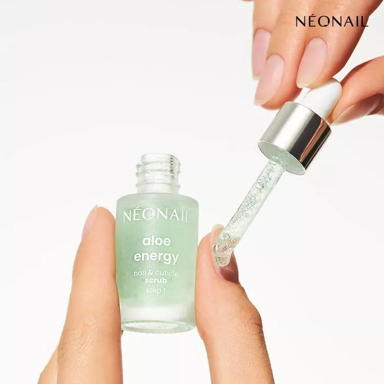 NeoNail Zestaw Na Przebarwione I Rozdwajające Się Paznokcie Moisturizing Nail Care Set