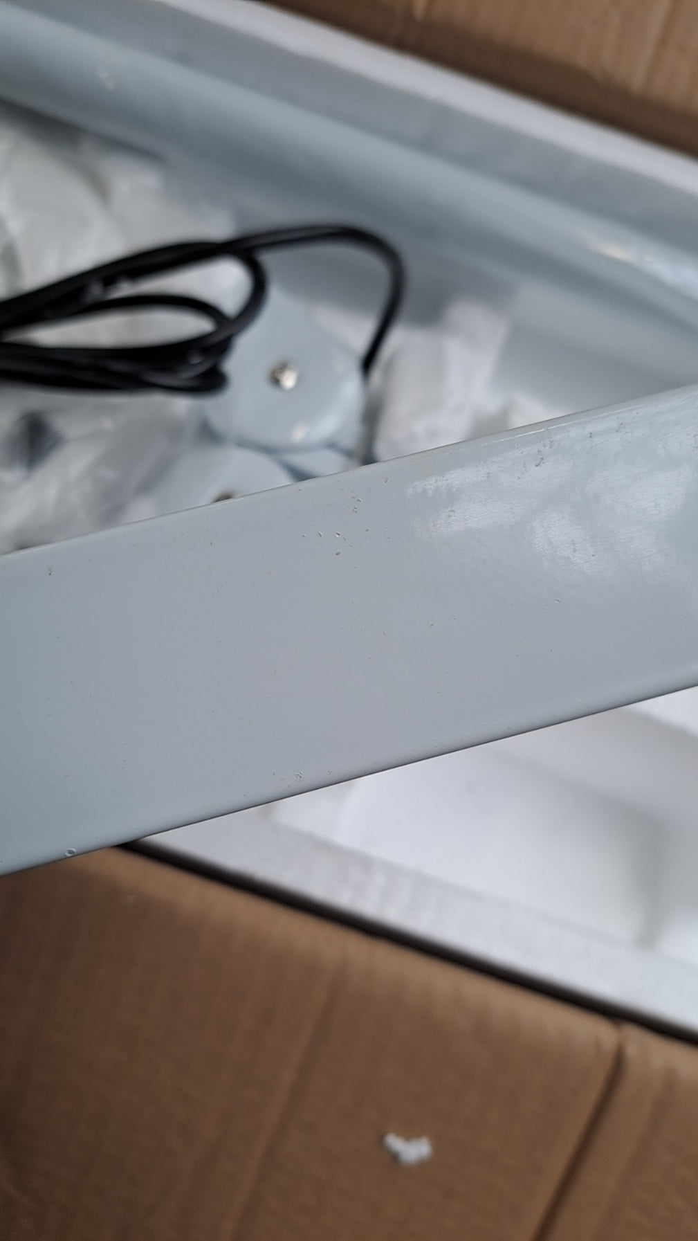 Lampa Lupa S4 + Statyw Outlet 02/2024
