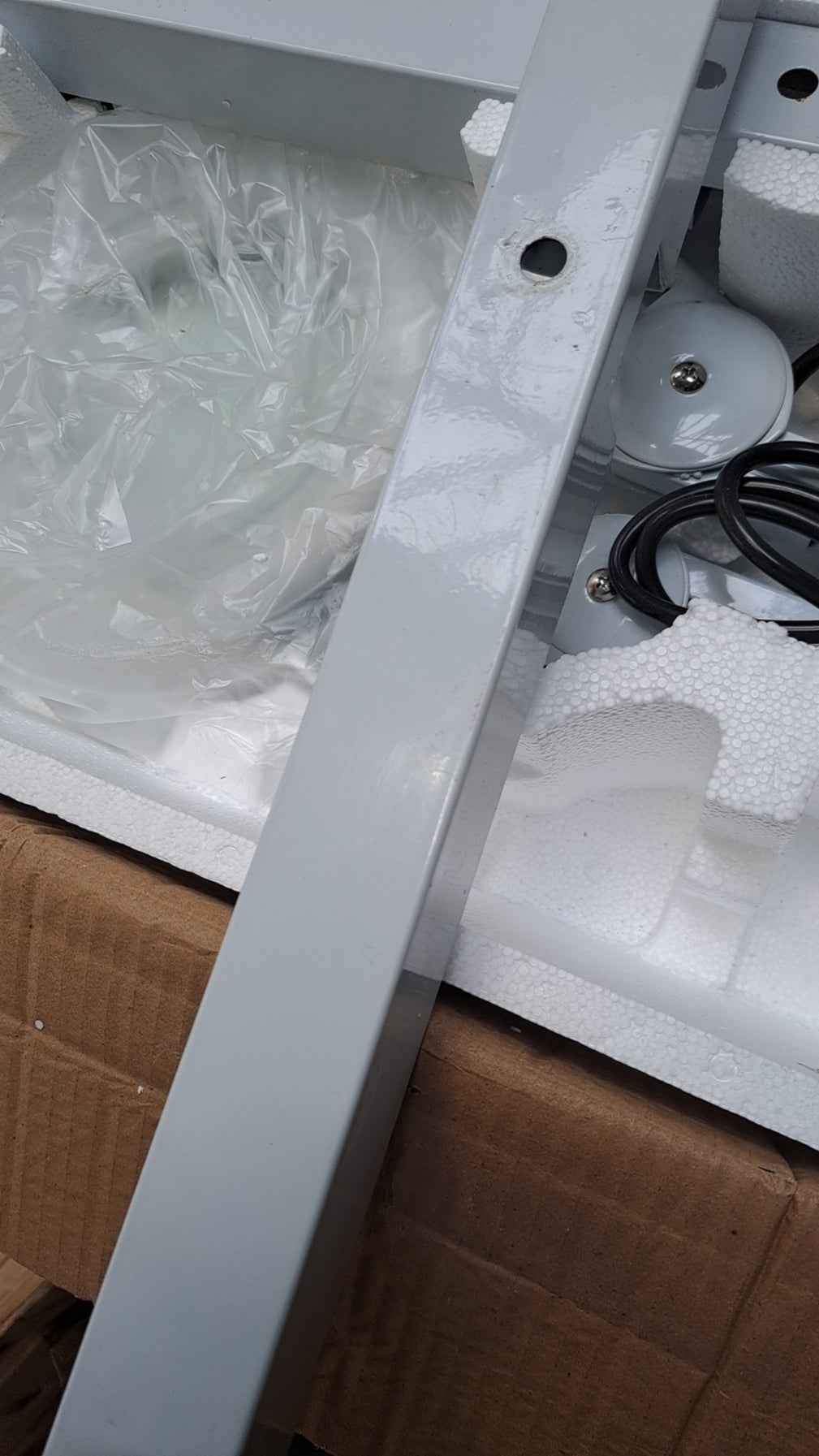 Lampa Lupa S4 + Statyw Outlet 12/2024