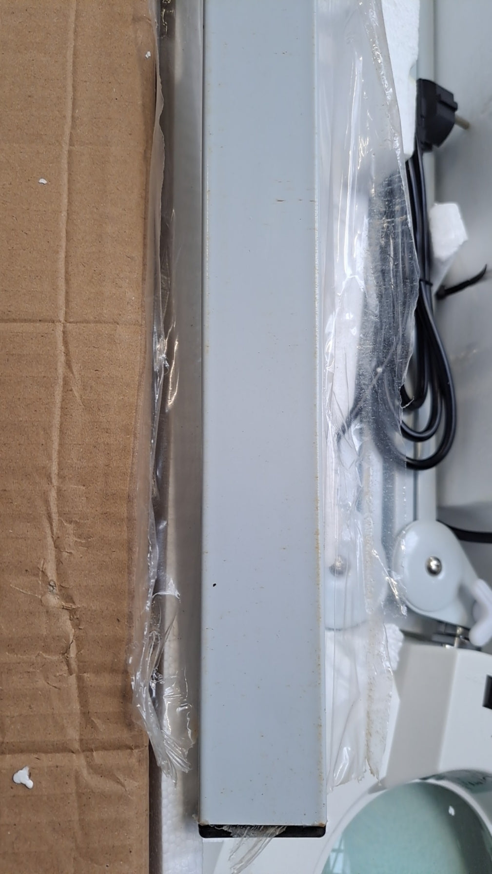 Lampa Lupa S4 + Statyw Outlet 15/2024