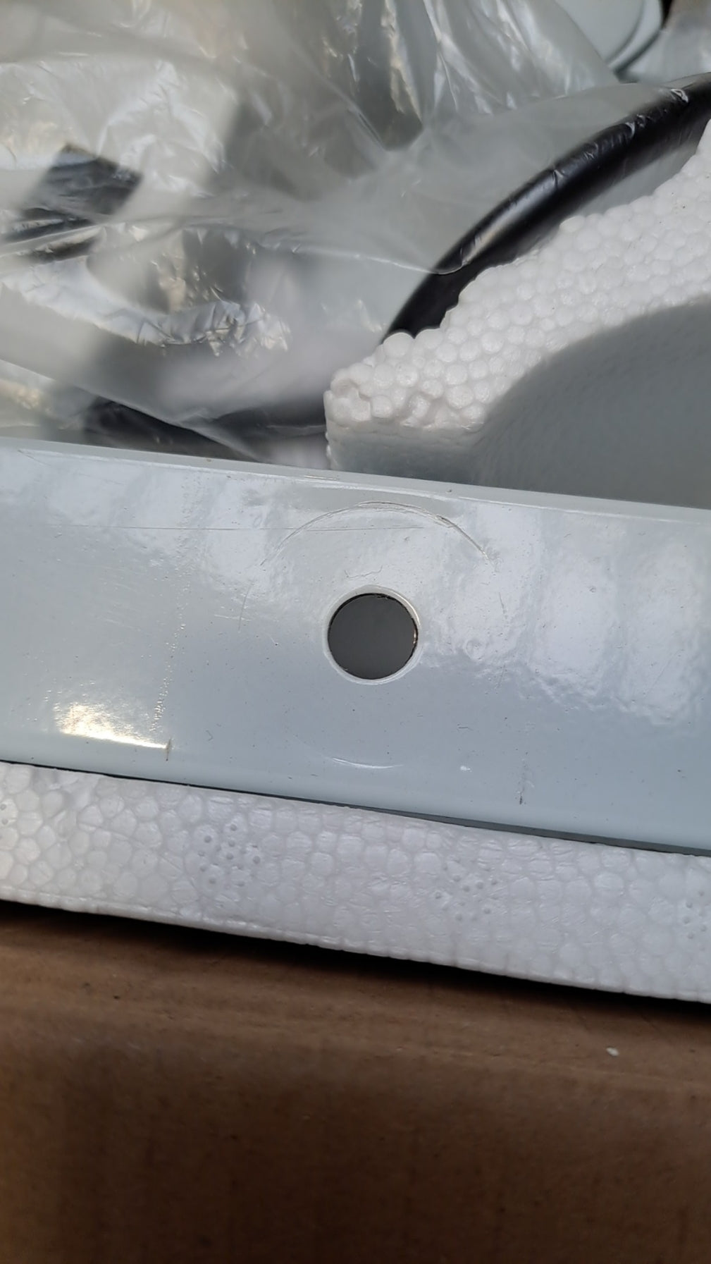 Lampa Lupa S4 + Statyw Outlet 17/2024