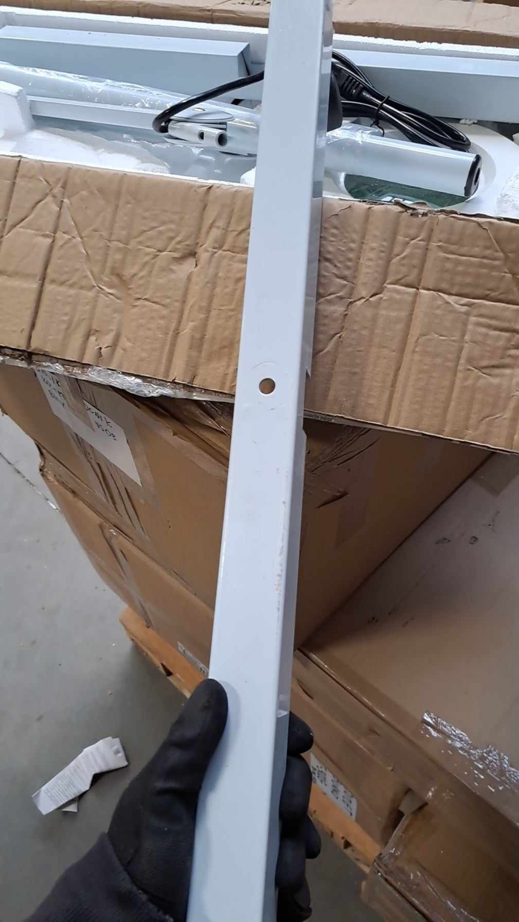 Lampa Lupa S4 + Statyw Outlet 42/2024