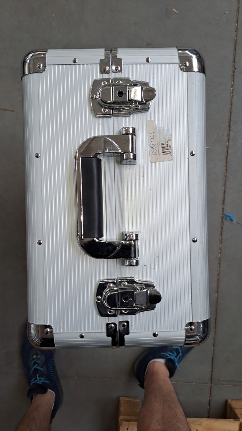 Kuferek Kosmetyczny Trolley TC009 Silver Strip Outlet