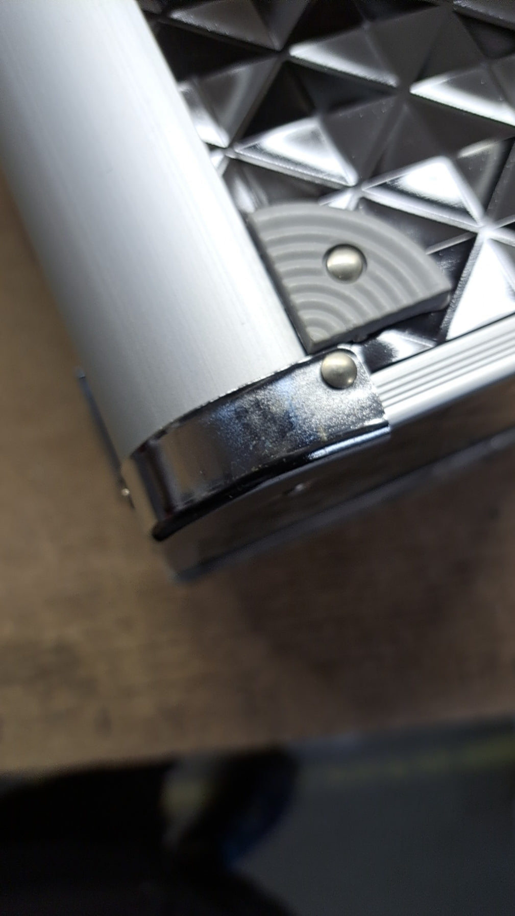 Kuferek Kosmetyczny L Na Kosmetyki i Lampę Lub Frezarkę Czarny Diament Outlet