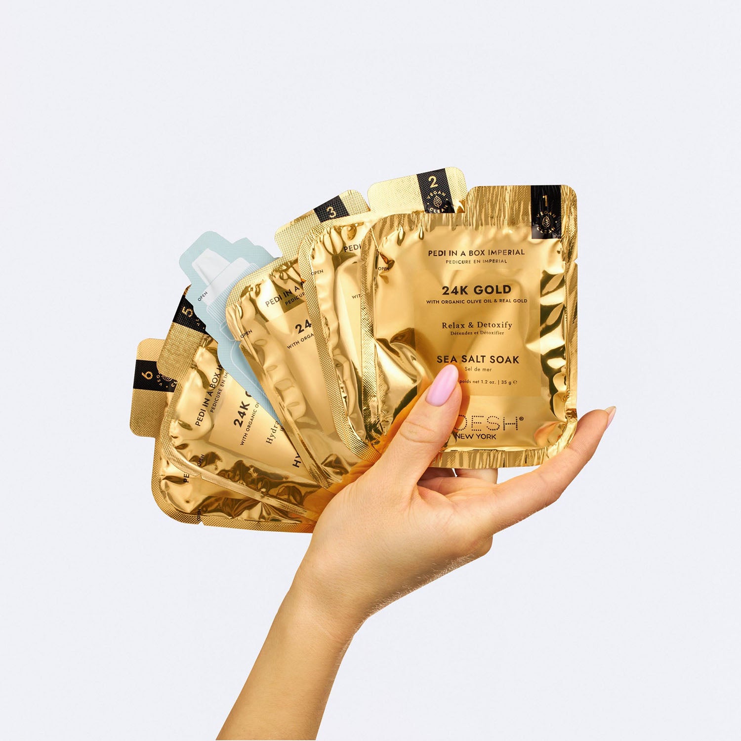 Voesh Imperial 24K Gold Pedi in a Box 6 Steps (6 Kroków)