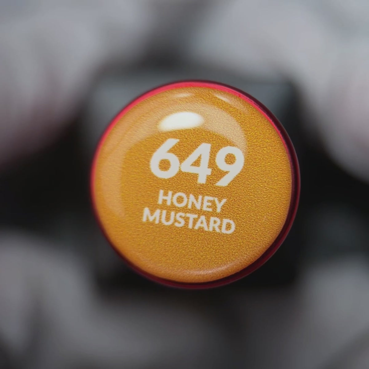 Załaduj wideo: Slowianka Nail Trends Lakier hybrydowy 649 Honey Mustard 10 g