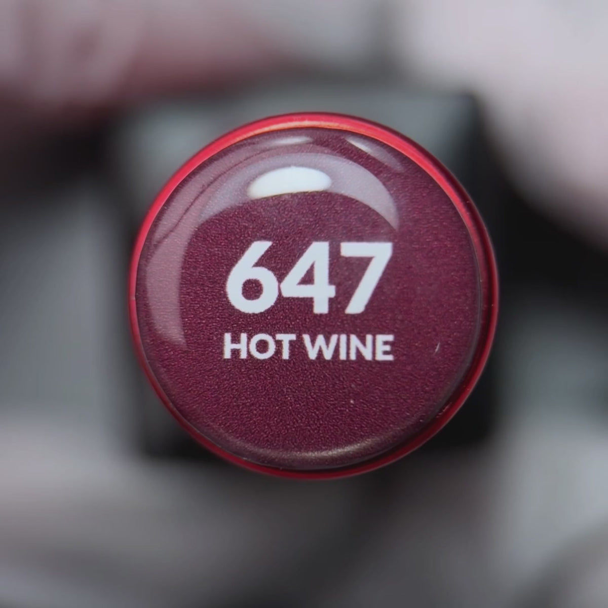 Załaduj wideo: Slowianka Nail Trends Lakier hybrydowy 647 Hot Wine 10 g