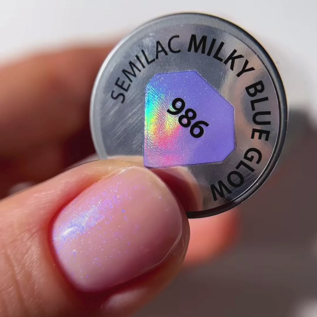 Załaduj wideo: Semilac Lakier Hybrydowy 987 Cream Pink Glow 7ml