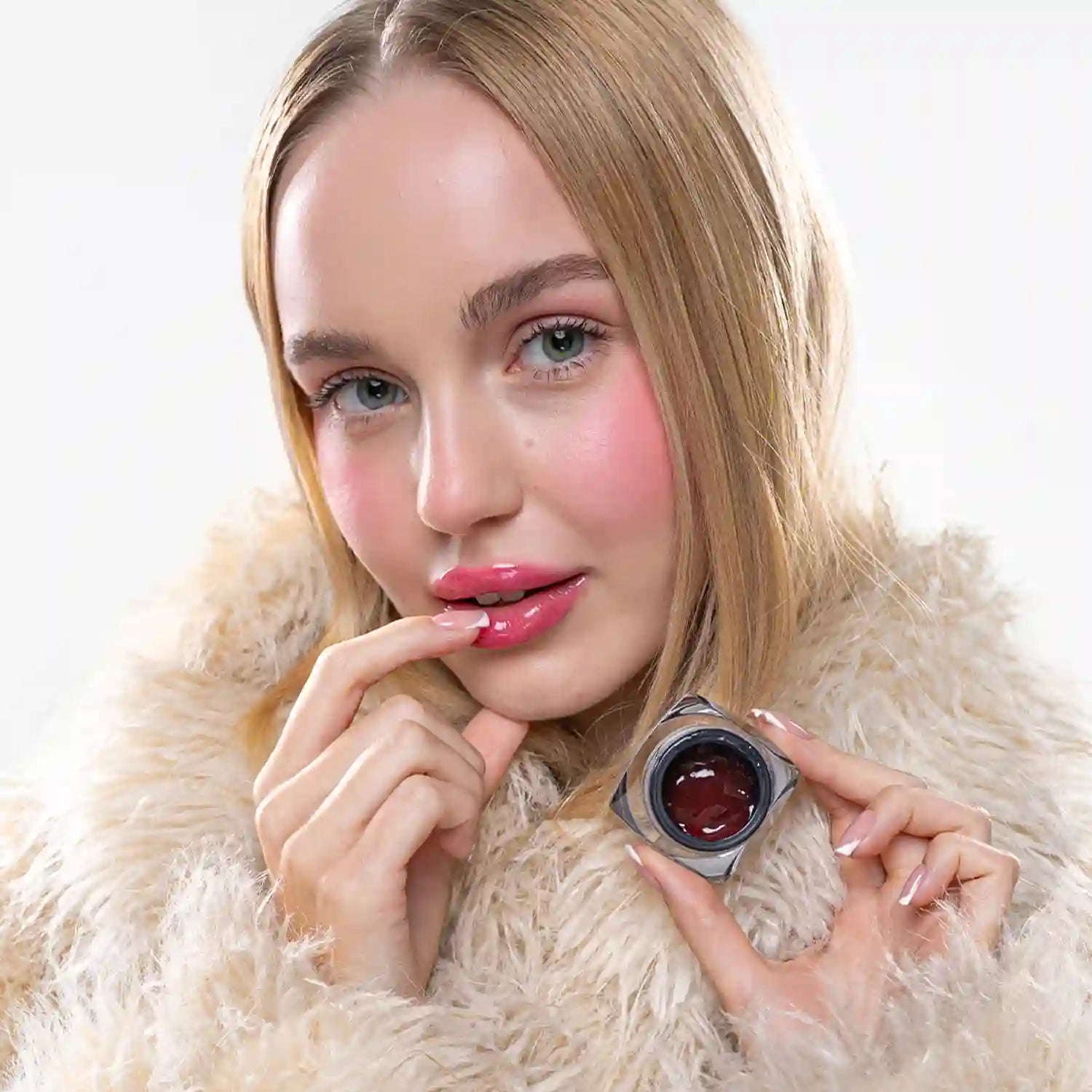 Claresa Care All Day Perfect Jelly Lip Mask Intensywnie Regenerująca Żelowa Maska Do Ust Vanilla Cherry, 8g