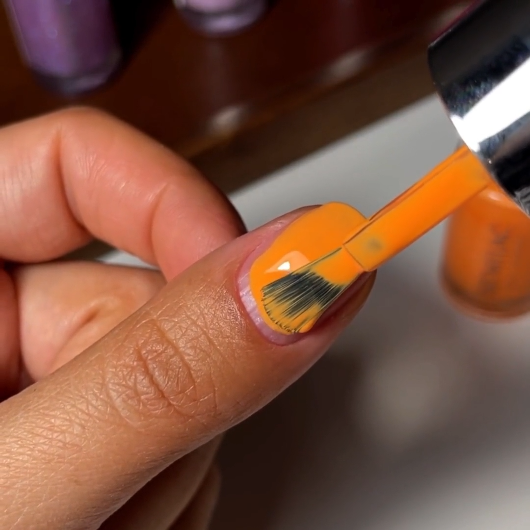 Semilac Lakier Klasyczny 121 Nail Lacquer Neon Orange 9 ml
