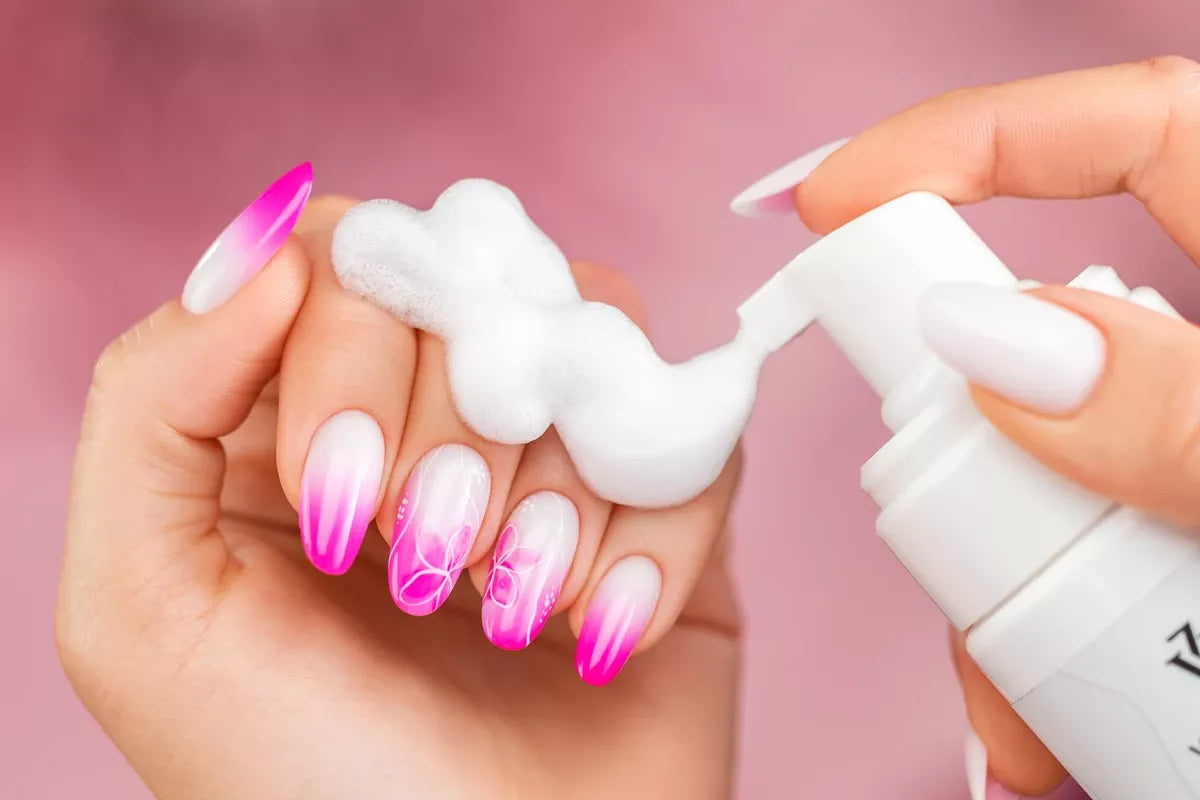 Victoria Vynn SENSO Love Me Hand Wash Cleansing & Smoothing Foam pianka oczyszczająco-wygładzająca do dłoni 200 ml