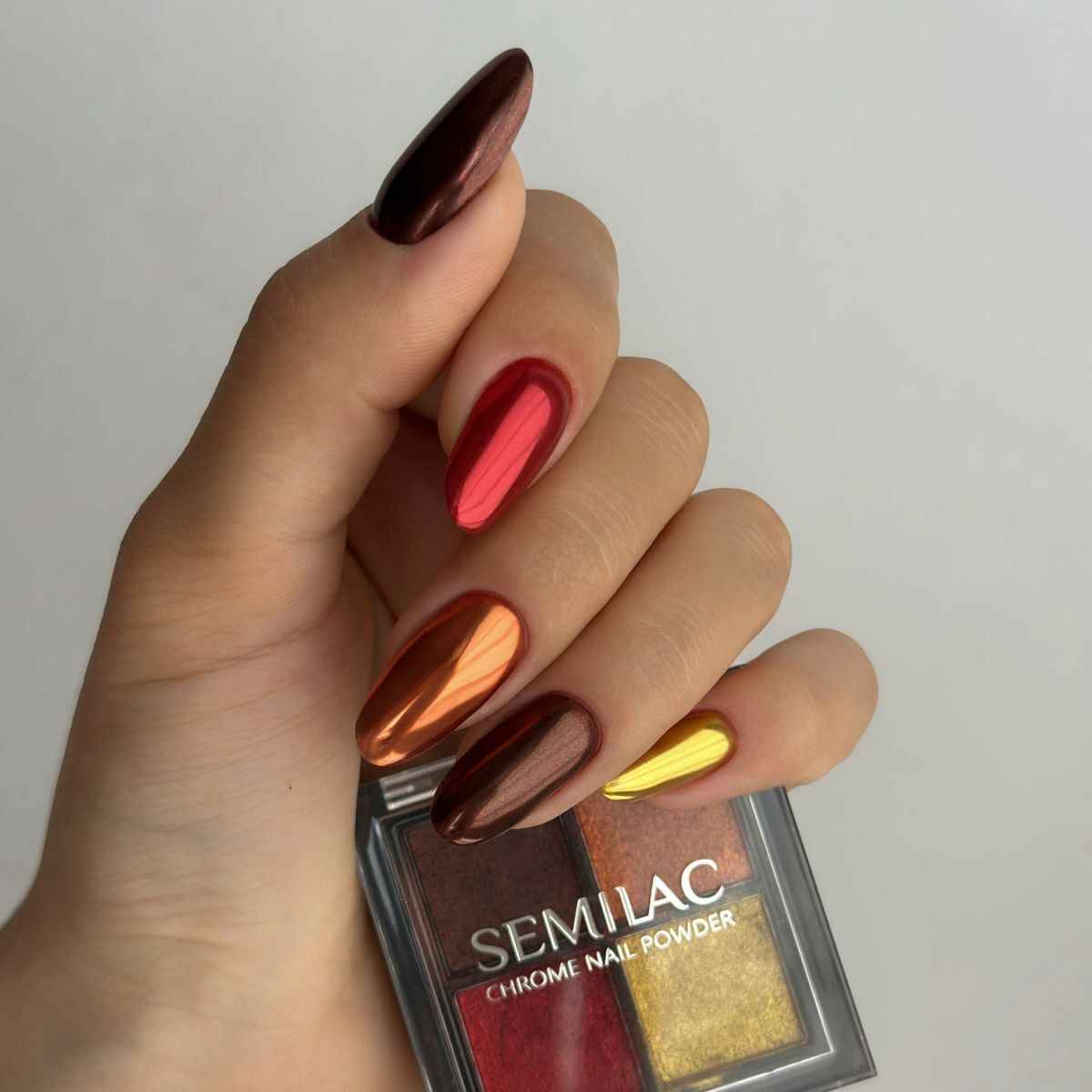 Semilac 02 Prasowana Paletka Pyłków Chrome Palette