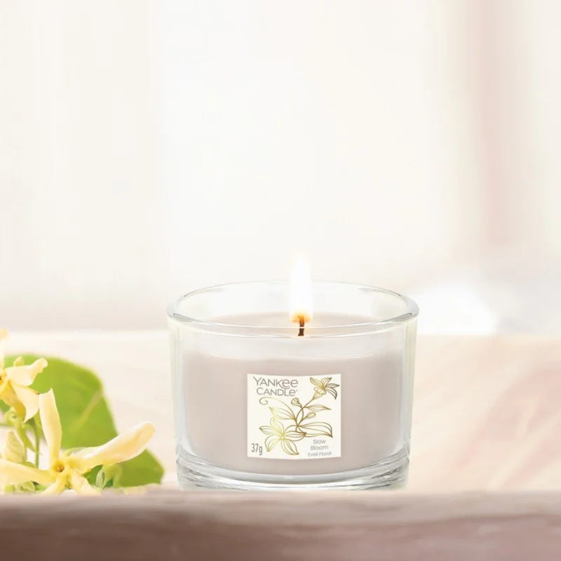 Yankee Candle Signature Świeca Mini Slow Bloom