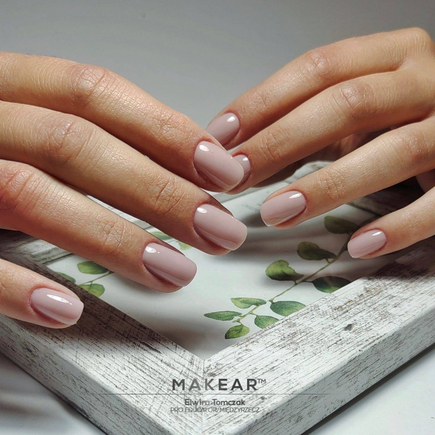 Makear NRB06 Smoky Beige Nude Rubber Base