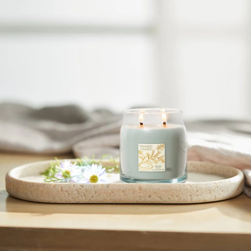 Yankee Candle Signature Świeca Średnia Serenity Stone
