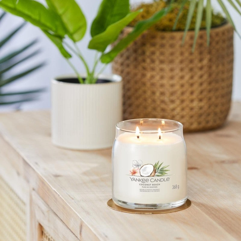 Yankee Candle Signature Świeca Zapachowa Średnia Coconut Beach