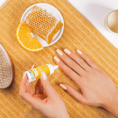 Pharm Foot Manuboost Serum Odżywczo-Naprawcze Z Ekstraktem Z Miodu Manuka I Mleczkiem Pszczelim 15ml